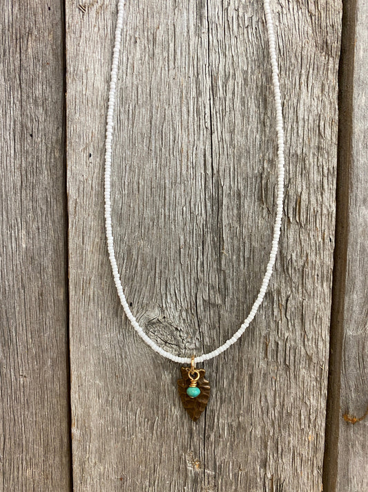 17082 Tiny Seed Beads w/Brz Arrowhead & Stone Drop